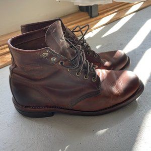 Men's size 9.5 Chippewa Aldrich Boot 1901 M26